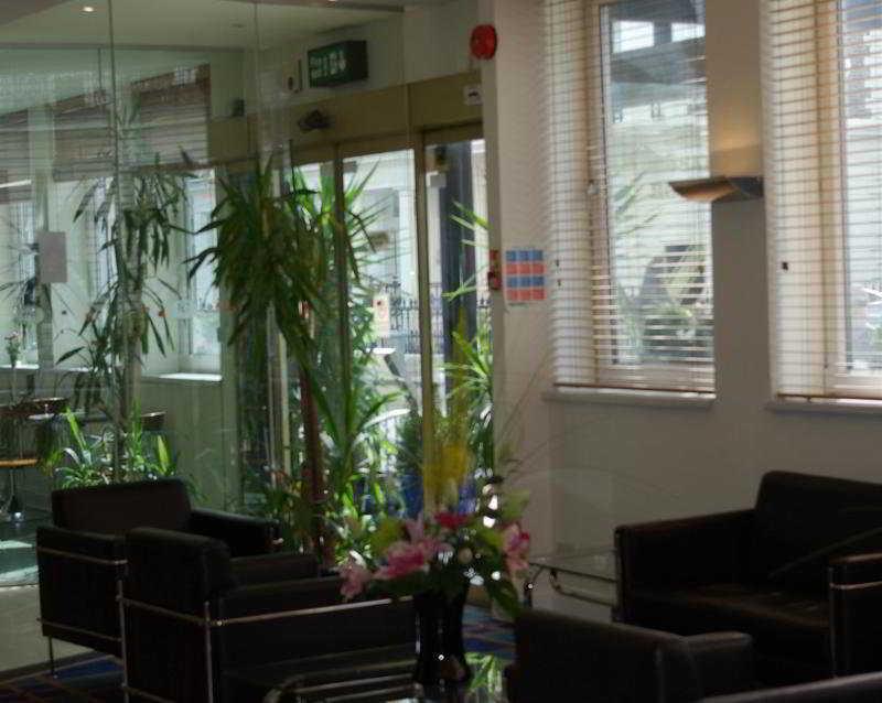 Ambassadors Hotel Londen